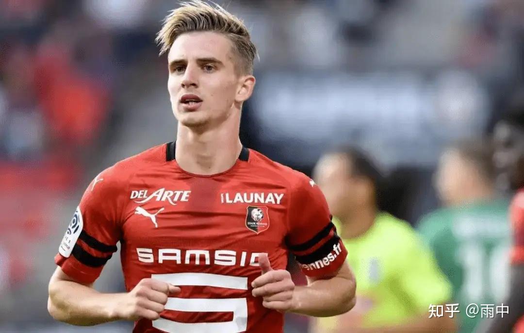 爱游戏官网-雷恩队近期在法甲比赛中大获胜利，声势日盛(琼崖纵队为何被解散)